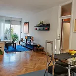 Comfort Family With Balcony And Sea View Сплит