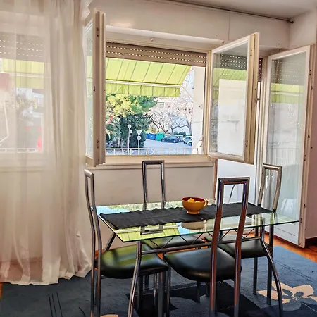 Comfort Family With Balcony And Sea View Split