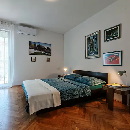 Comfort Family With Balcony And Sea View Apartment Split