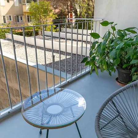 Comfort Family With Balcony And Sea View Split