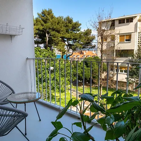 Apartment Comfort Family With Balcony And Sea View Split