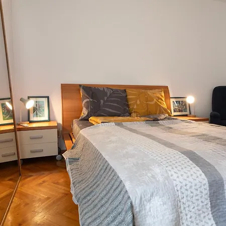Apartment Comfort Family With Balcony And Sea View Split